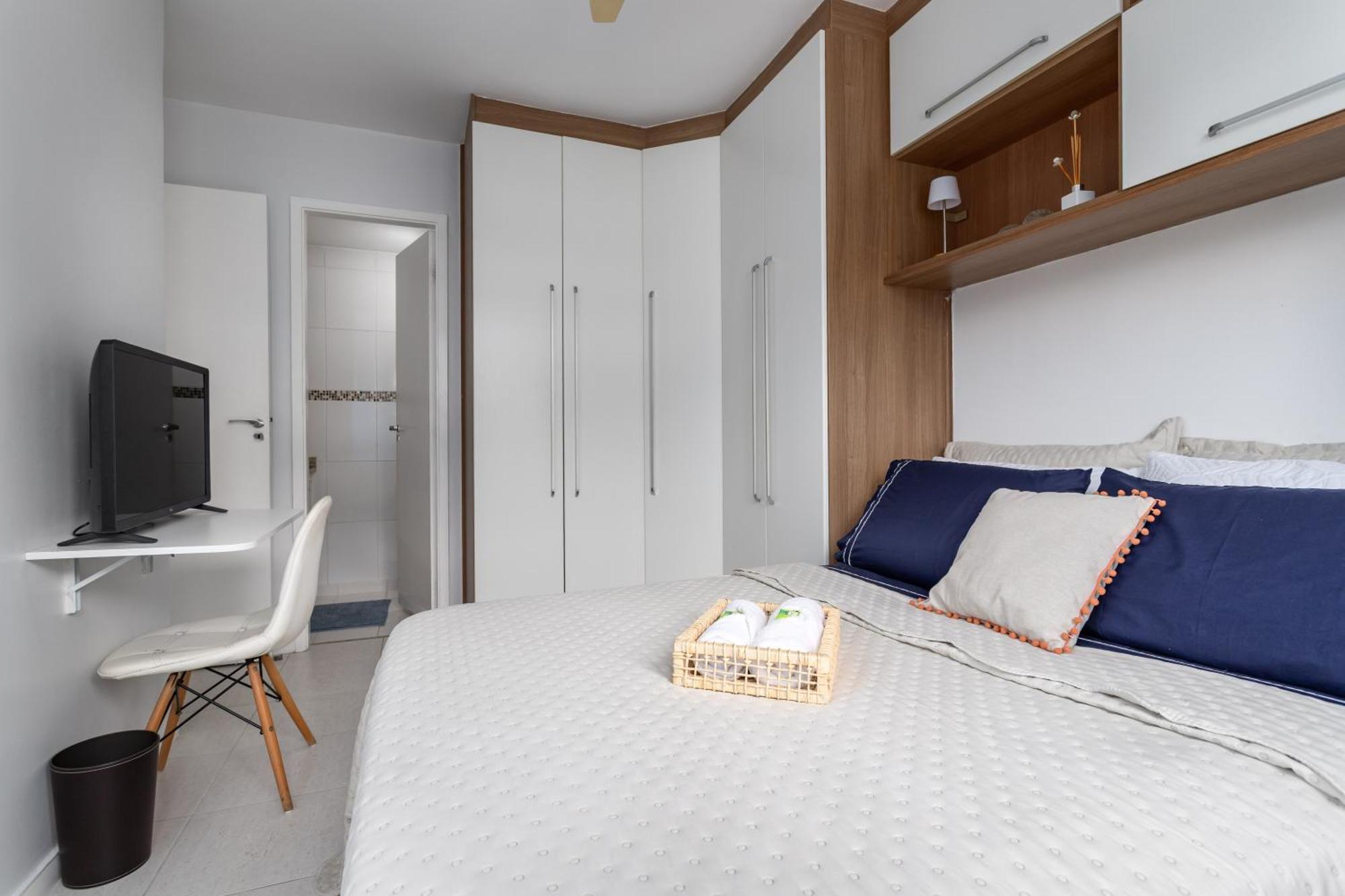 Apartamento Apto 2 Quartos Com Varanda Em Frente Ao Riocentro Barra Olimpica Wi-fi Rapido Piscina Cozinha Completa E Estacionamento Portaria 24h Sala Homeoffice Brinquedoteca E Parquinho Infantil Ideal Grupos Familias E A Trabalho *